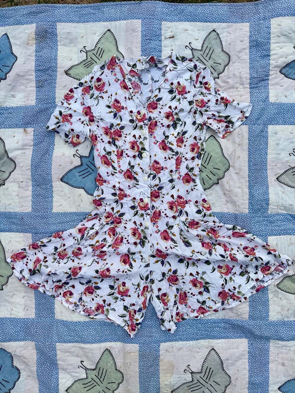 Vintage 80s/90s NewPort News Floral Romper